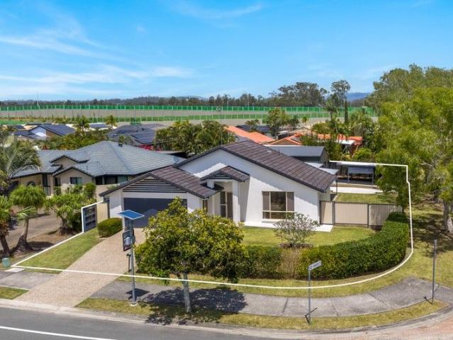 House for sale in Helensvale Town Centre, Queensland