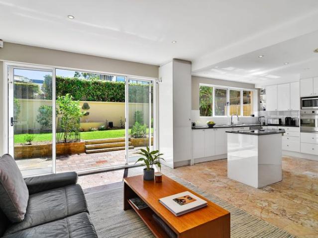 House for rent in Lower North Shore, Sydney