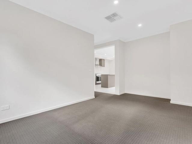 House for rent in Cloverton, Melbourne