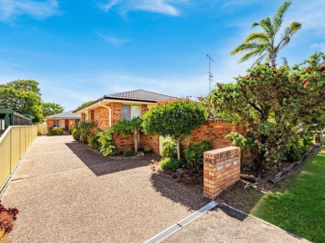 Villa for sale in Booker Bay, Gosford