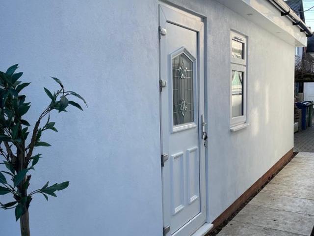 Studio for rent in Hatch End, Greater London