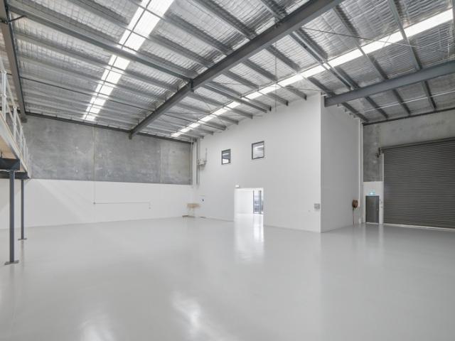 Warehouse for rent in Kilsyth, Melbourne