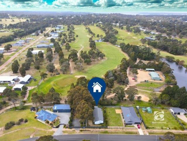 House for sale in Victoria