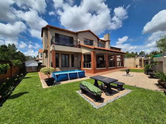 House for sale in Waterkloof, Gauteng
