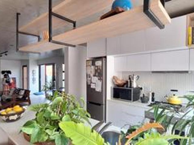 Townhouse for rent in Waterkloof, Gauteng