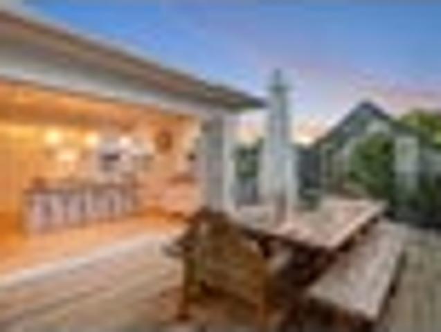 House for sale in Belmont