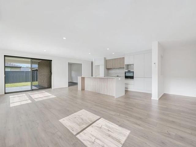 House for rent in Thrumster, New South Wales