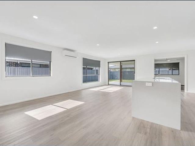 House for rent in Thrumster, New South Wales