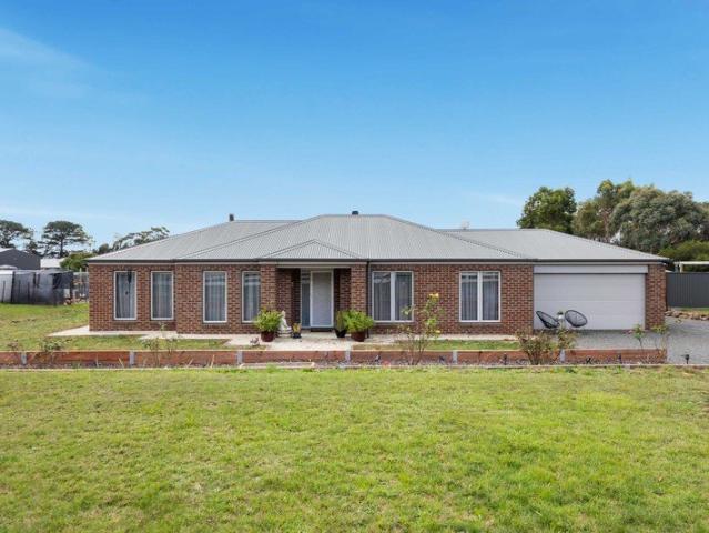 House for sale in Enfield, Victoria