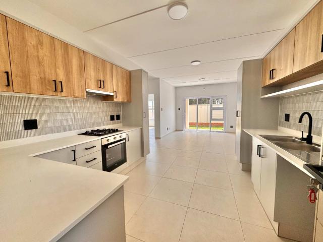 Apartment for rent in Douglasdale, Randburg