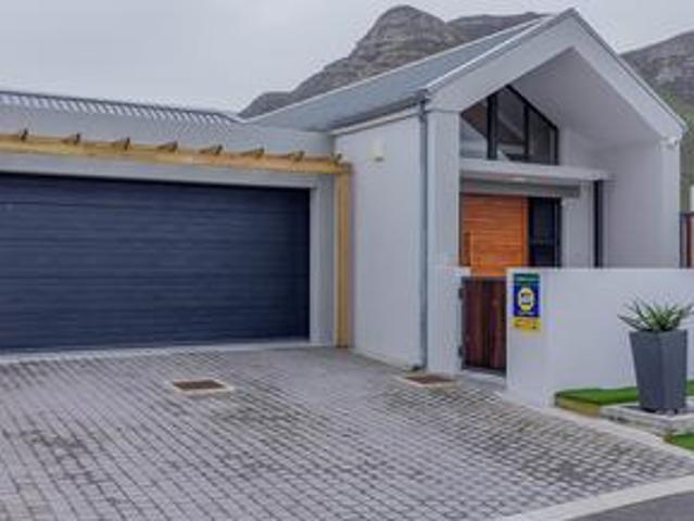 House for sale in Baardskeerdersbos, Western Cape