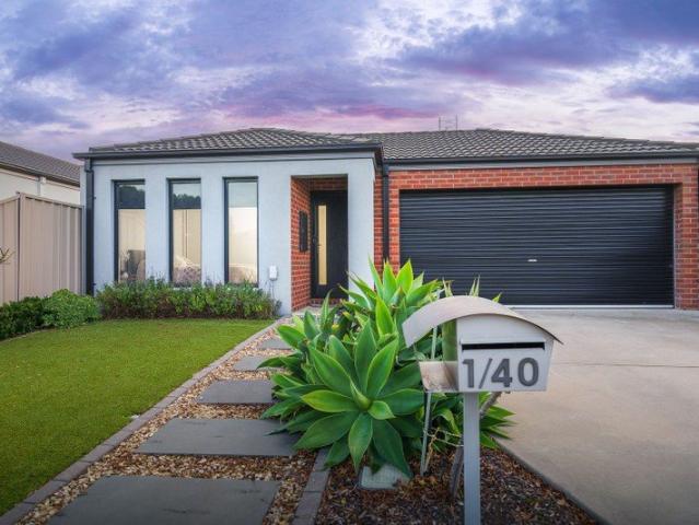 Townhouse for sale in Horsham, Victoria