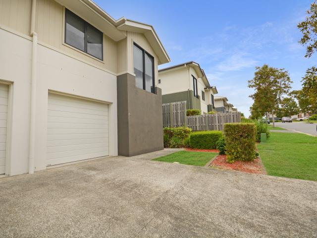 Townhouse for sale in Toombul, Queensland
