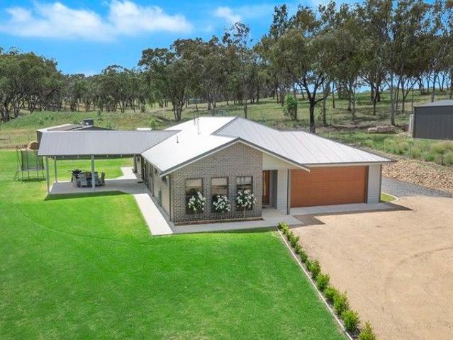 Cottage for sale in Inverell, New South Wales