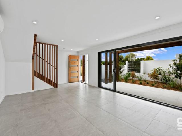 Townhouse for rent in Toombul, Queensland