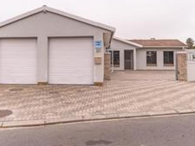 House for sale in Bellville, Western Cape