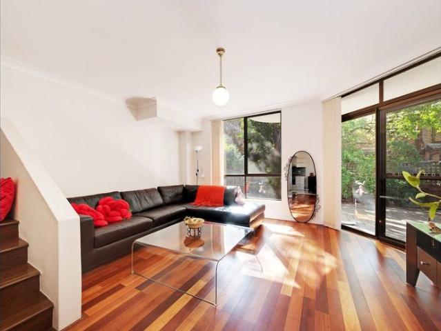 Townhouse for rent in Willoughby, New South Wales