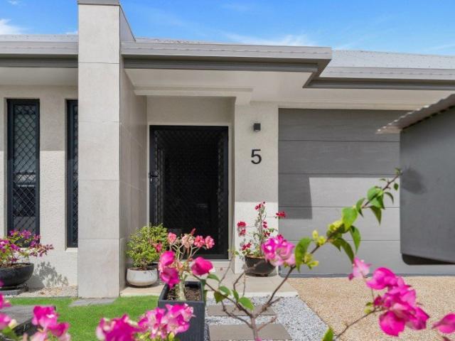 House for sale in Smithfield, Queensland