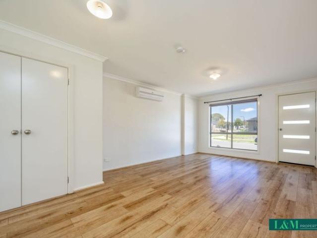 Townhouse for rent in Camerons Creek, Victoria