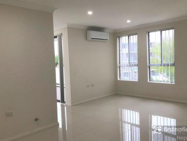 Apartment for rent in Toongabbie, Sydney