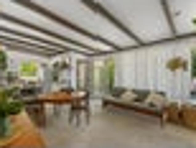 Apartment for sale in Green Bay