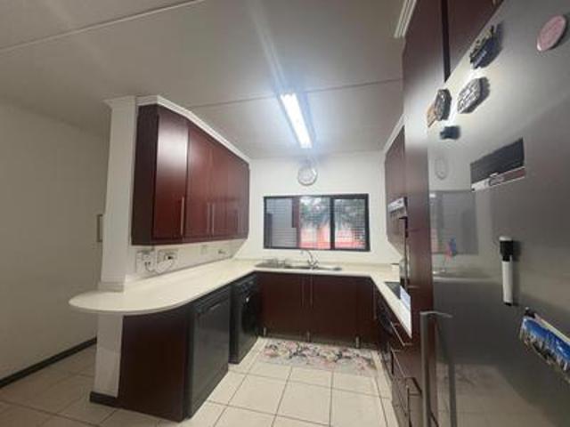 House for sale in Meadowbrook, City of Ekurhuleni Metropolitan Municipality
