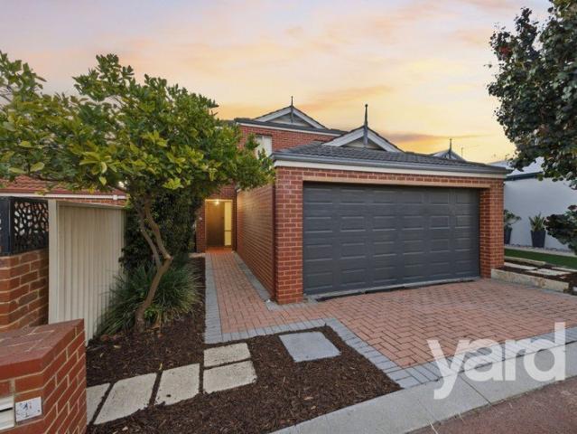 House for sale in Bicton, City of Melville