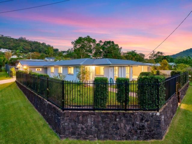House for sale in Whitfield, Cairns