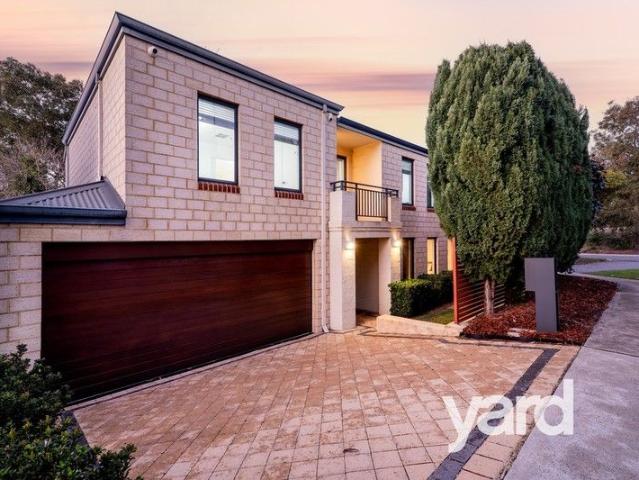 House for sale in Claremont
