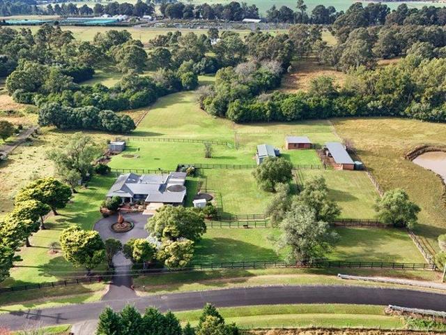 Cottage for sale in Theresa Park, New South Wales