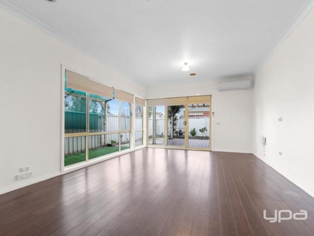 House for rent in Caroline Springs, Melbourne