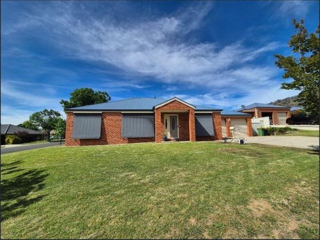 House for rent in West Wodonga, Victoria