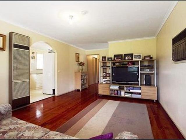 House for rent in Endeavour Hills, Melbourne