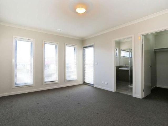 Townhouse for rent in Camerons Creek, Victoria