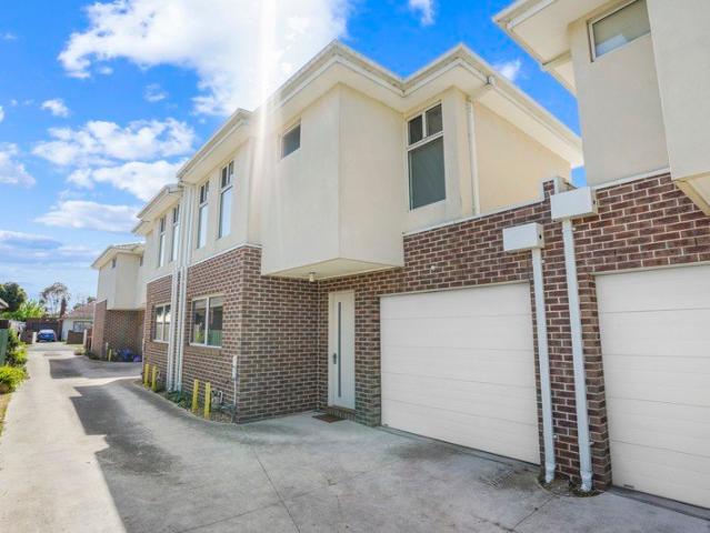 Townhouse for rent in Noble Park, Melbourne