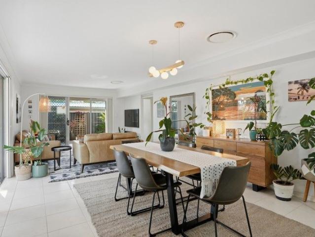 Townhouse for sale in Woy Woy, New South Wales