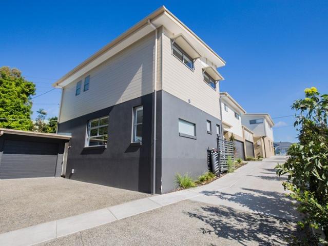 Townhouse for rent in Toombul, Queensland