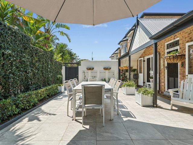 Townhouse for sale in Toombul, Queensland
