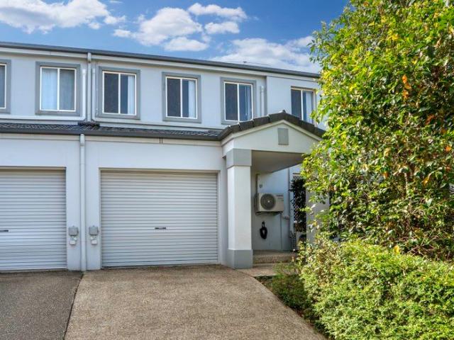 Townhouse for sale in Toombul, Queensland