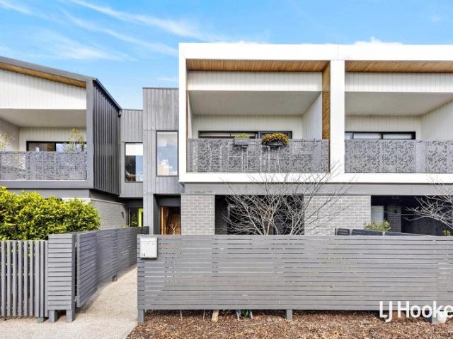 Townhouse for sale in Camerons Creek, Victoria