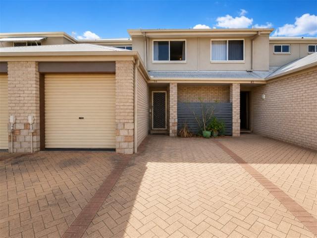 Townhouse for sale in Toombul, Queensland