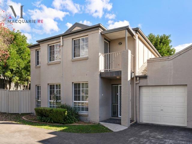 Townhouse for rent in Sydney, New South Wales