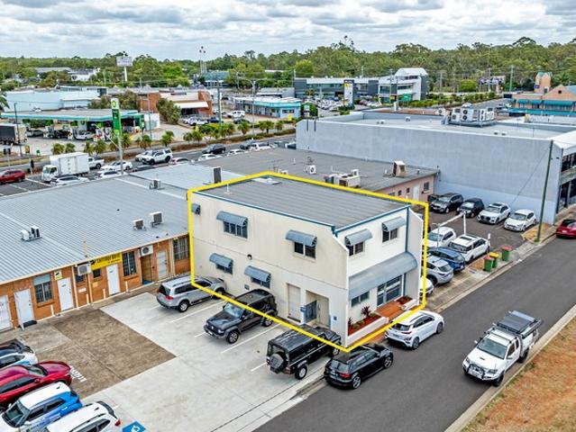 Office for rent in Toombul, Queensland