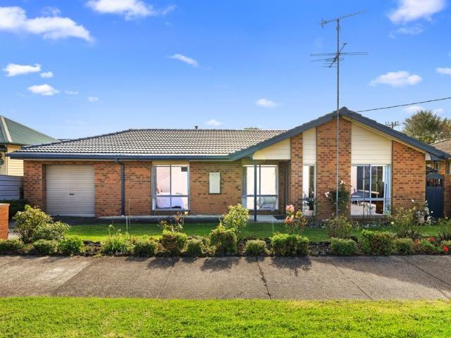 Apartment for sale in Korumburra, Victoria