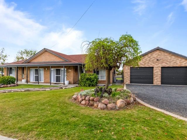 House for sale in Uralla, Uralla Shire Council