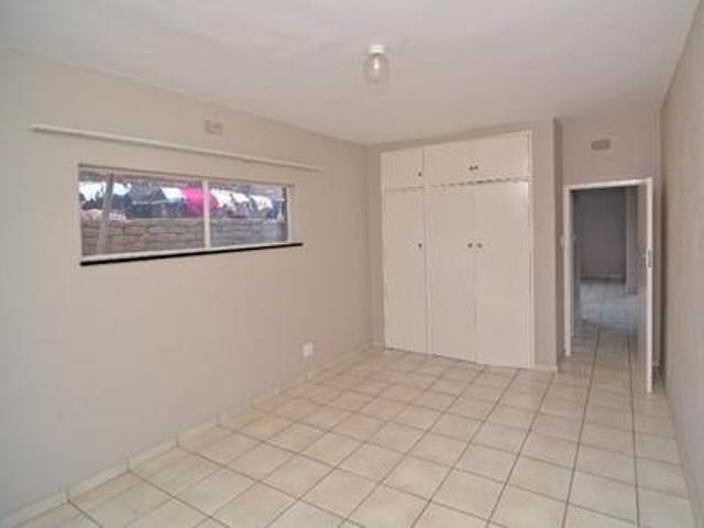Apartment for sale in Nooitgedacht, Gauteng