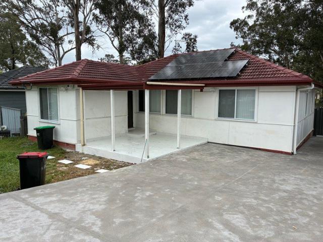 House for rent in Busby, Sydney