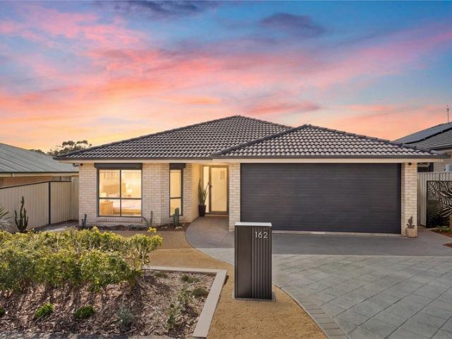 House for sale in Blue Haven, New South Wales