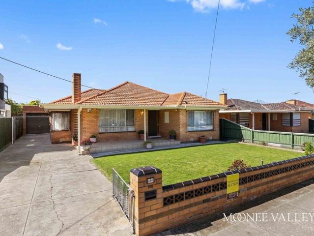 House for sale in Avondale Heights, Melbourne