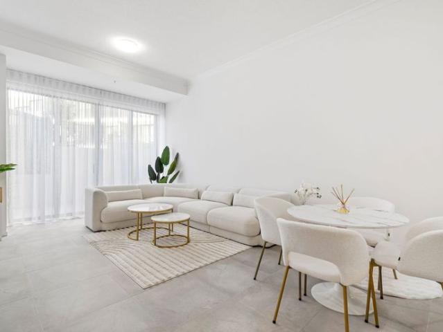 Apartment for rent in Hope Island, Gold Coast City